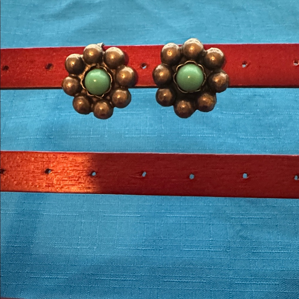 Vintage Zuni Turquoise Floral Stud Sterling Silver Earrings